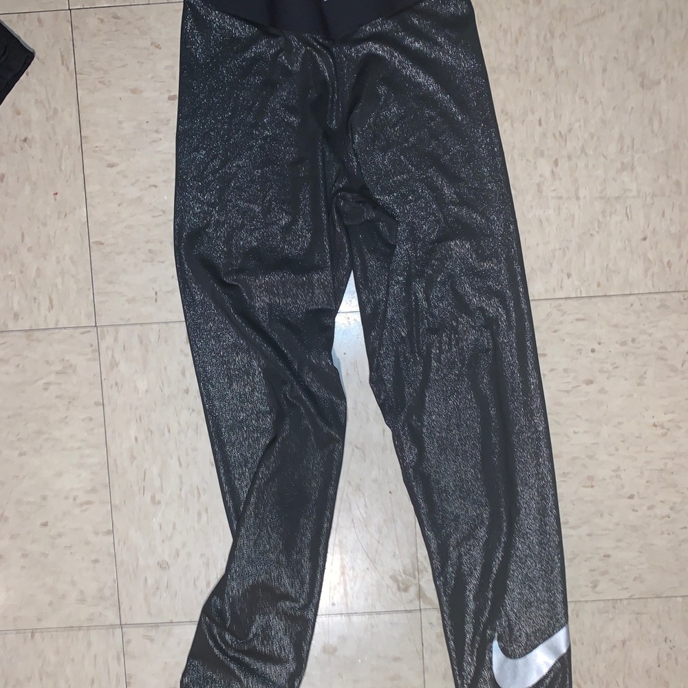Nike shimmer leggings